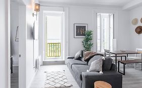 North House - Manoir Des Remparts- Renovated 3 Bedroom Oasis